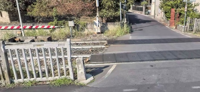 Lavori sulla rete ferroviaria: chiudono i passaggi a livello