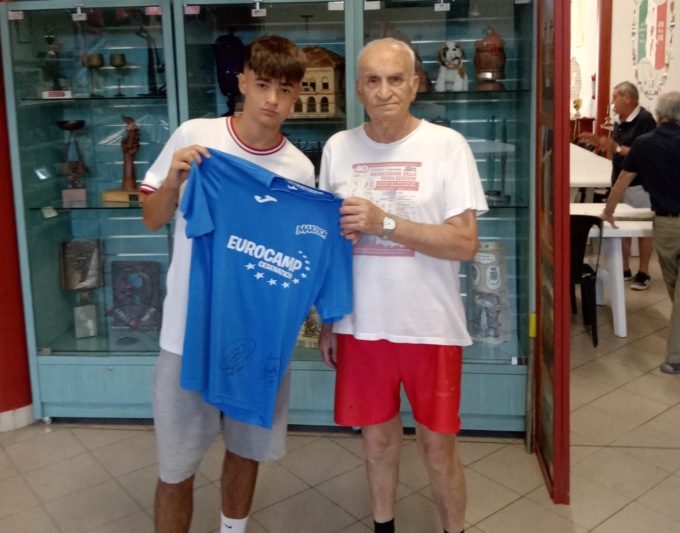 Donata una maglia per realizzare il nuovo museo dello sport
