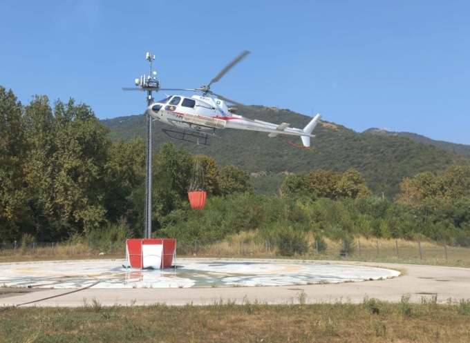 Incendio sul Maddalena: in corso le operazioni di spegnimento