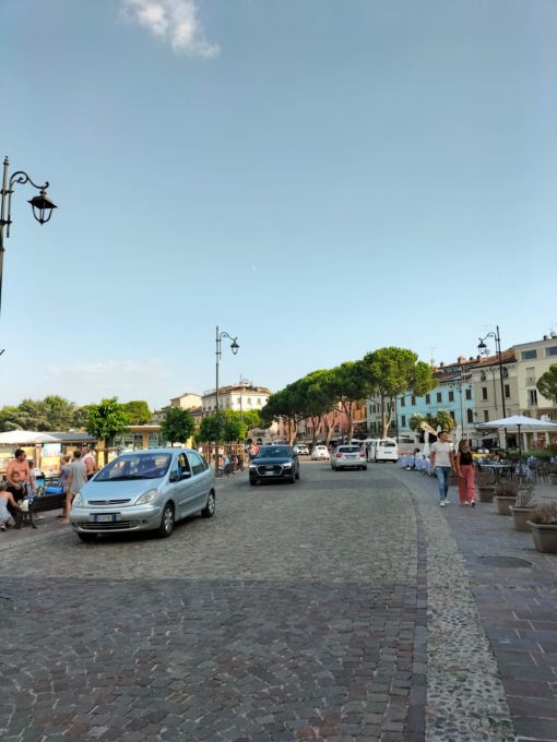 Lo stop alle auto in centro diventa definitivo ma si può fare di più