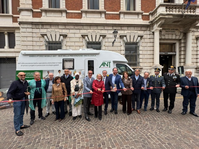 A Brescia e in provincia arriva il bus della prevenzione