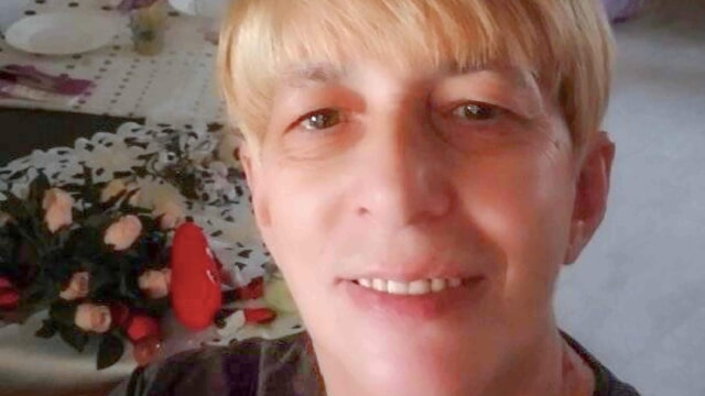 Castenedolo, schiacciata dal cancello dell’azienda: Marina Bassi non ce l’ha fatta