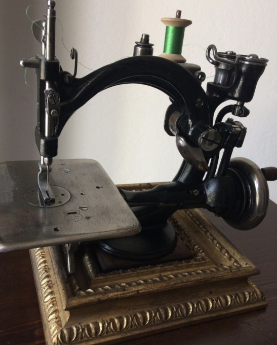 Macchine da cucire in mostra a Mazzano