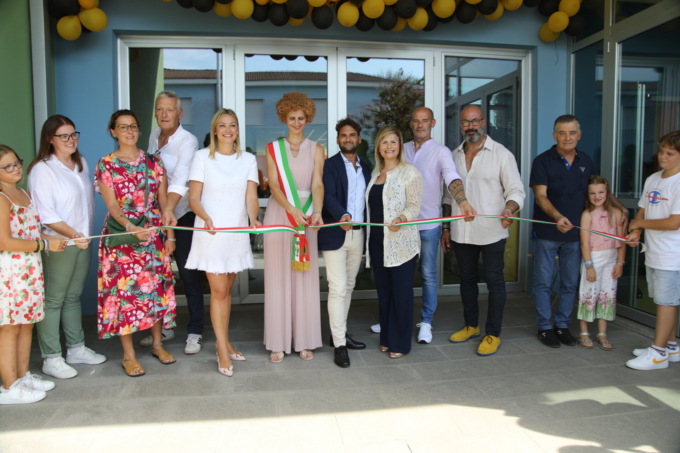 Taglio del nastro per il nuovo Asilo di Milzano