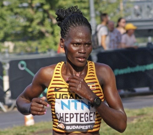 Rebecca Cheptegei: morta l’atleta, domenica scorsa il fidanzato le aveva dato fuoco