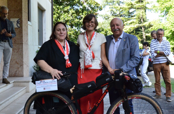 Simona Casana da Brescia a Pesaro in bici per sostenere l’Ail