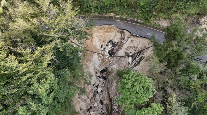 Sp9 a Gargnano: riaperto un tratto della strada dopo la frana