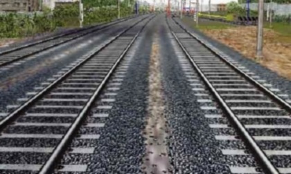 Treno urta contro un ostacolo all'altezza di Sale Marasino: disagi sulla circolazione ferroviaria