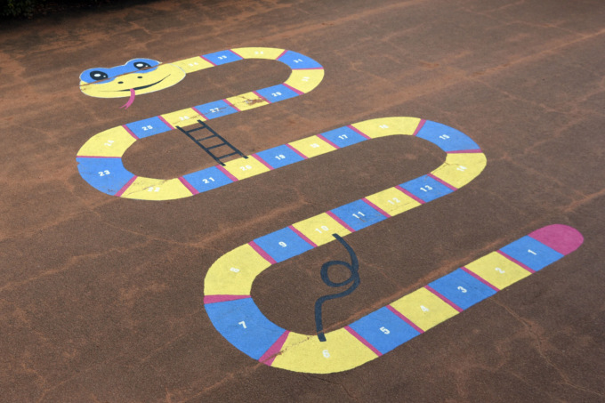 Un nuovo cortile a colori alla primaria “Gianni Rodari”