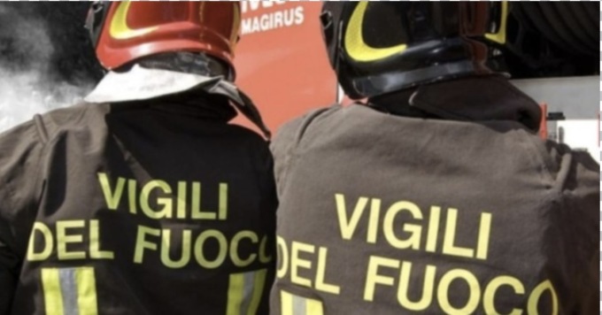 A fuoco la canna fumaria del ristorante, paura a Brescia