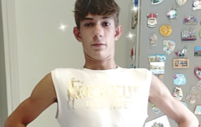 Cade con la moto a Berzo Inferiore,  addio al 16enne Diego