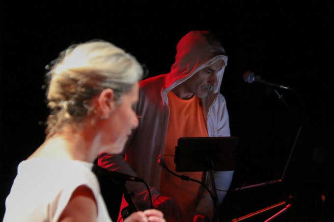 “Djoniso” con Lucilla Giagnoni e Alessio Bertallot al Teatro Renato Borsoni