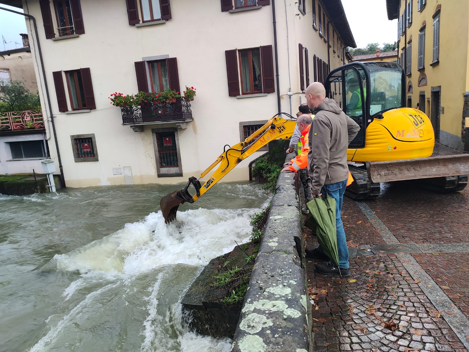 Fiume in piena a Palazzolo sull'Oglio