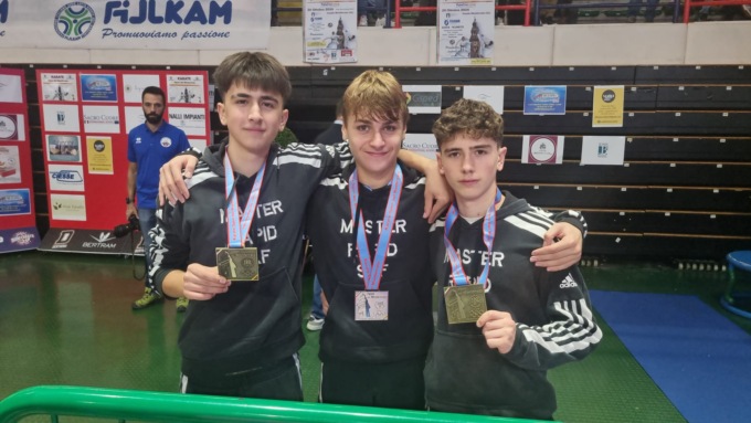 Karate Master Rapid di Pian Camuno: 16 medaglie agli Open del Monferrato