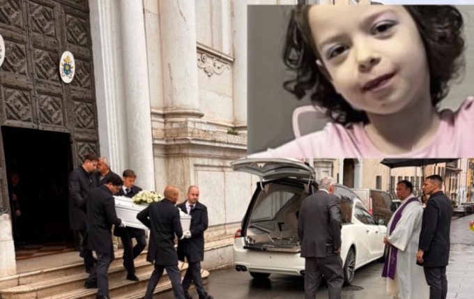 Lonato del Garda: in tantissimi per l’ultimo saluto alla piccola Catalina