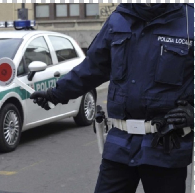 Rallentamenti e code sulla 45bis: raffica di tamponamenti nelle gallerie