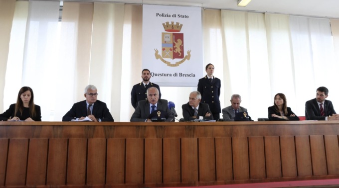 Terrorismo: in manette in 22enne, sui social inneggiava alla jihad