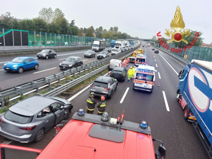 Traffico in tilt sulla A4 per un sinistro tra i caselli di Brescia Est e Brescia Centro