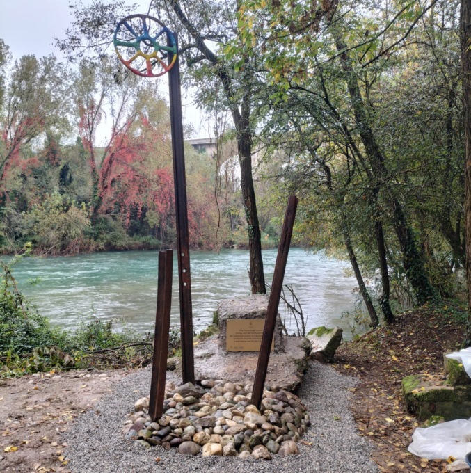 Inaugurato un cippo per le vittime dei bombardamenti