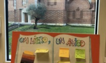 Un libro, un amico: letture, incontri con l’autore e anche  un giornalino per seminare cultura tra i banchi.. in corsia