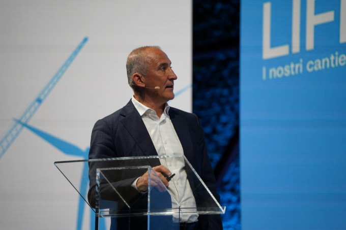 A2A verso un utile record,  in campo 22 miliardi  per transizione energetica ed economia circolare