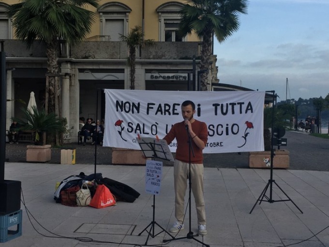 In piazza per «Non fare di tutta Salò un fascio»