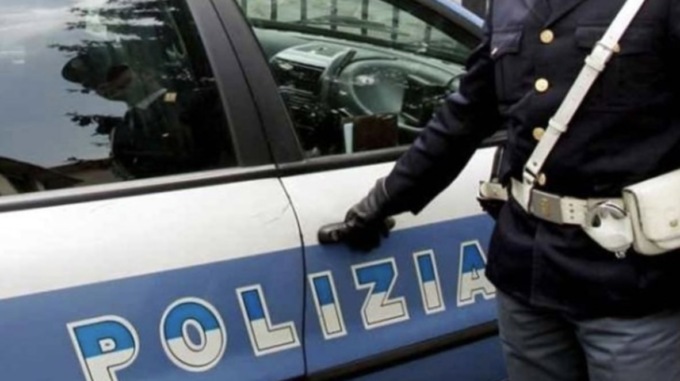 Rissa in un palazzo a Brescia, ci sono feriti
