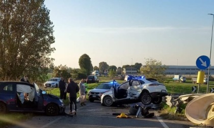 Scontro tra auto a Cologne: due persone in ospedale