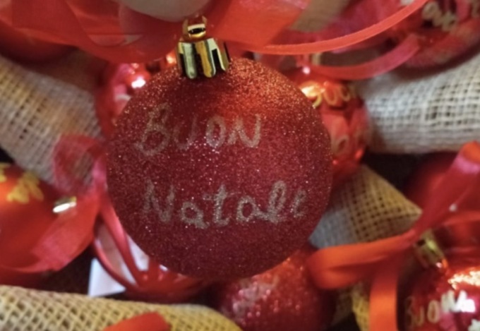 Corsa ai regali, nel Bresciano budget di 225 euro a persona