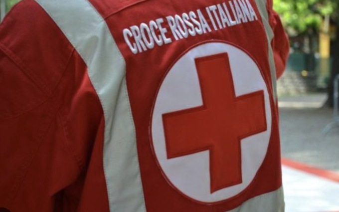 Croce Rossa Italiana: a Brescia apre un Charity Shop Natalizio per uno shopping solidale