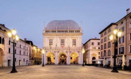 Palazzo Loggia si illumina di verde per sensibilizzare sul Dolore Cronico e sulla Npf