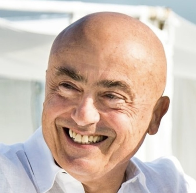 Paolo Cevoli al Teatro Santa Giulia per raccogliere fondi in favore della Fondazione AVSI