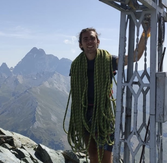 Tragedia a Tremosine del Garda: la vittima è il base jumper 32enne Matteo