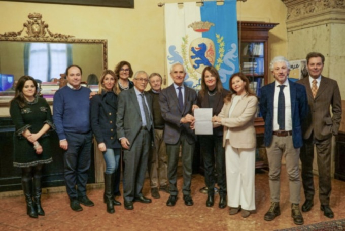 “Un medico x te”: consegnato un assegno da 8.700 euro alla Onlus che si occupa di persone in difficoltà