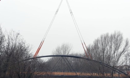 Varato il ponte ciclopedonale lungo la Greenway del Mella