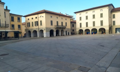 Piazza Zanardelli si "apre" al parcheggio in centro