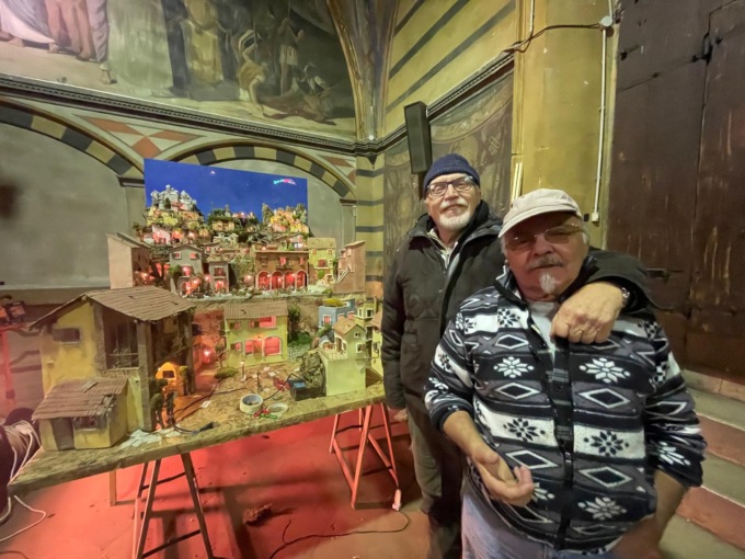 Da Bagnolo il presepe dell’artista Batta raggiunge la città