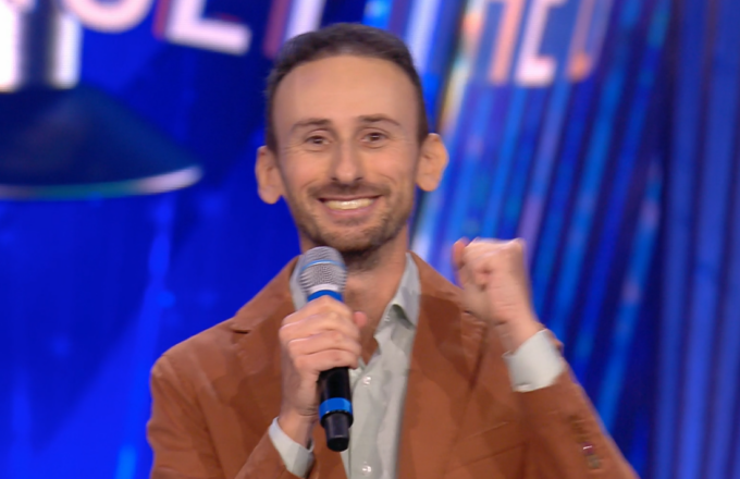 Il medico chirurgo oculista di Chiari torna protagonista in tv