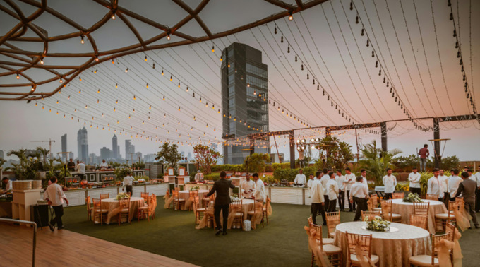 Noleggio tavoli per eventi: 7 criteri essenziali per una scelta perfetta