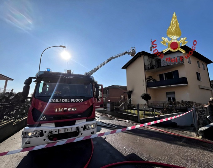 A fuoco una palazzina: paura a Gussago
