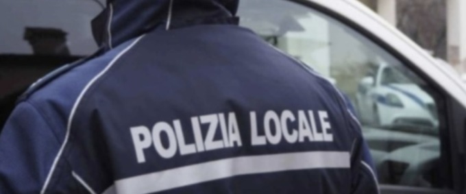 Bambino in bicicletta da solo in paese, la Locale lo riporta dai genitori che pensavano fosse a scuola