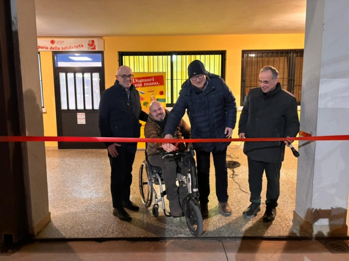 Centro d’ascolto ed Emporio della solidarietà: taglio del nastro a Rivoltella di Desenzano