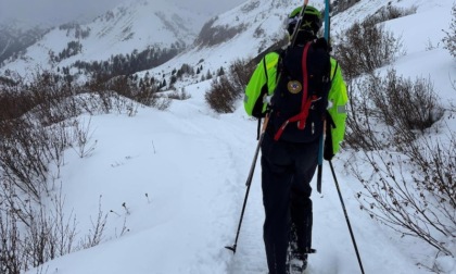 Restano bloccati al bivacco per maltempo, interviene il soccorso alpino