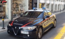 Imprenditore si presenta per pagare l'erba sintetica ma i due scappano con i soldi: in carcere