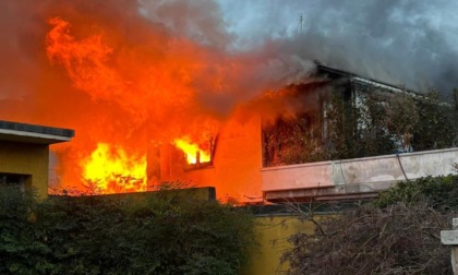 Incendio a Bedizzole: a fuoco una lavanderia e un bar