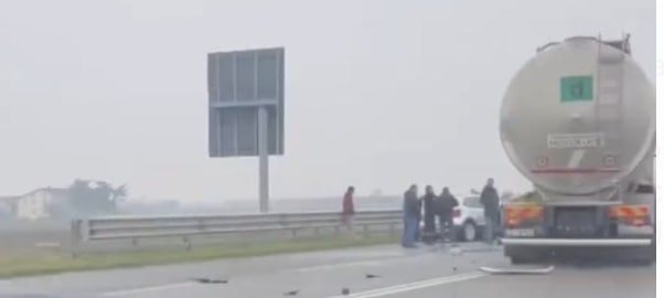 Incidente sulla Sp236: muore una donna, ferito un bambino