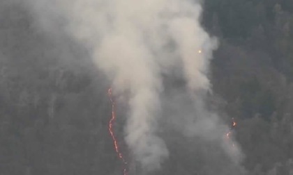 Losine: l'incendio si è mangiato 25 ettari di bosco