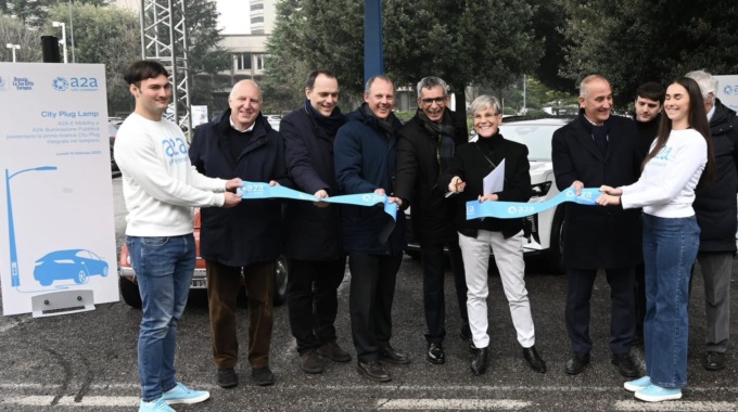 City Plug Lamp: a Brescia ne sono stati installati otto
