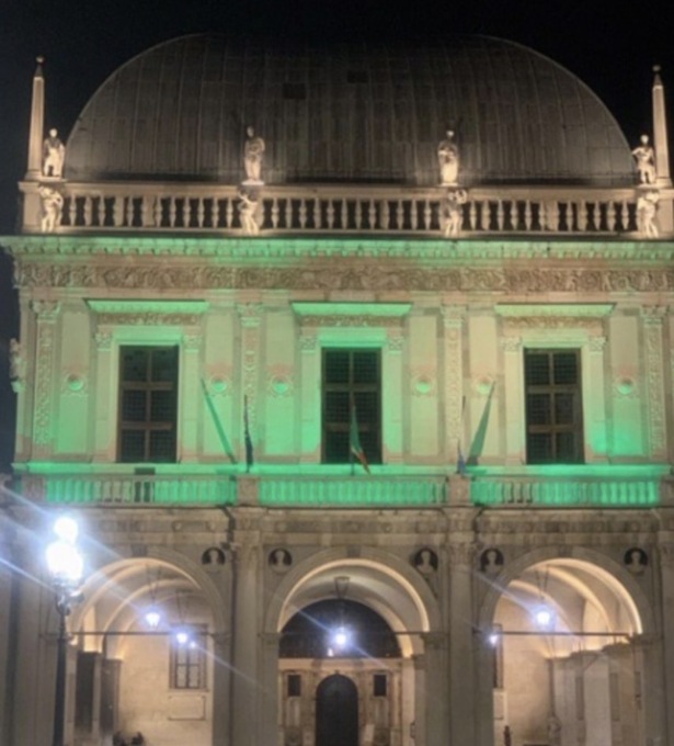 Giornata Mondiale delle Malattie Rare: la Loggia si illumina di verde