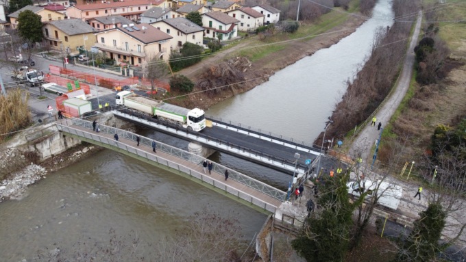 Ponte sul fiume Mella di via Capretti, risultati positivi dopo le prove di carico